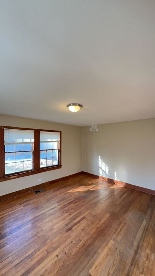 Building Photo - 205 Pineleaf Ln