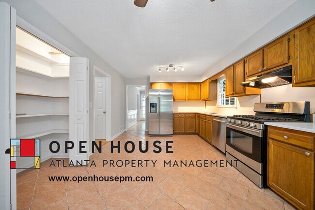 Foto del edificio - 4232 Glenforest Way, Roswell