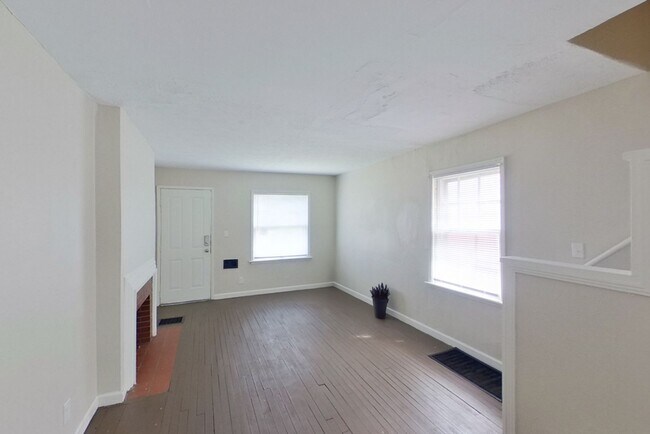 Foto del edificio - 1013-1015 E 19th Ave
