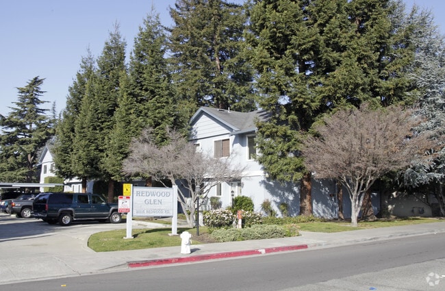Primary Photo - Redwood Glen
