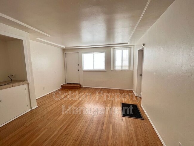 Building Photo - 1410.5 Sassafras St