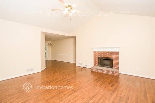Foto del edificio - 270 Princeton Way