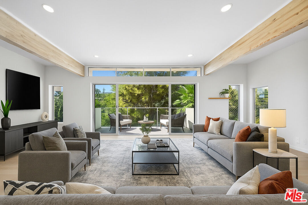 Primary Photo - 1591 Lindacrest Dr