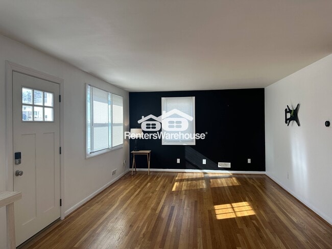 Building Photo - 1603 Charmuth Rd