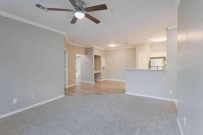 Interior Photo - The Club at Stablechase