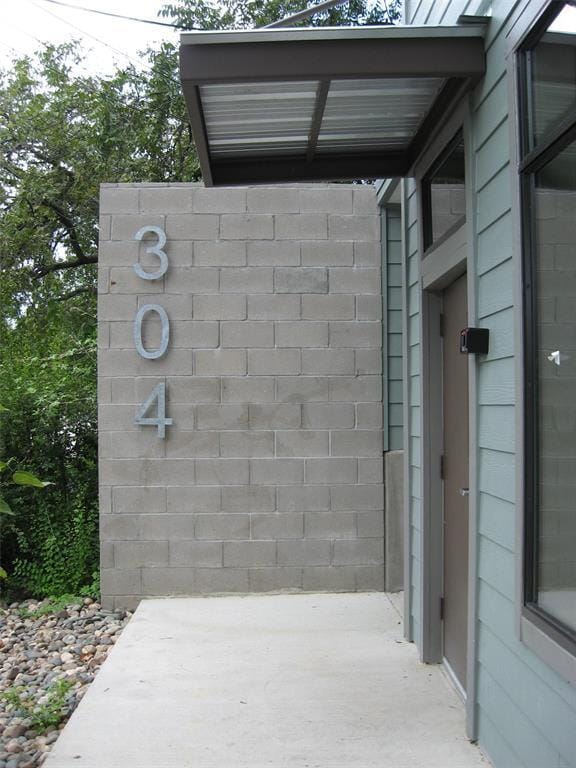 Building Photo - 304 E 30th St