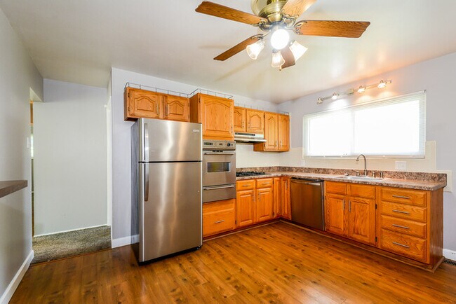 Foto del edificio - 455 Moule Dr