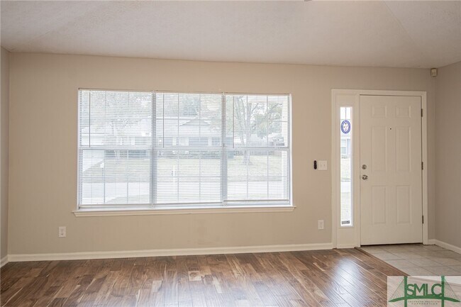 Building Photo - 523 Rice Gate Dr