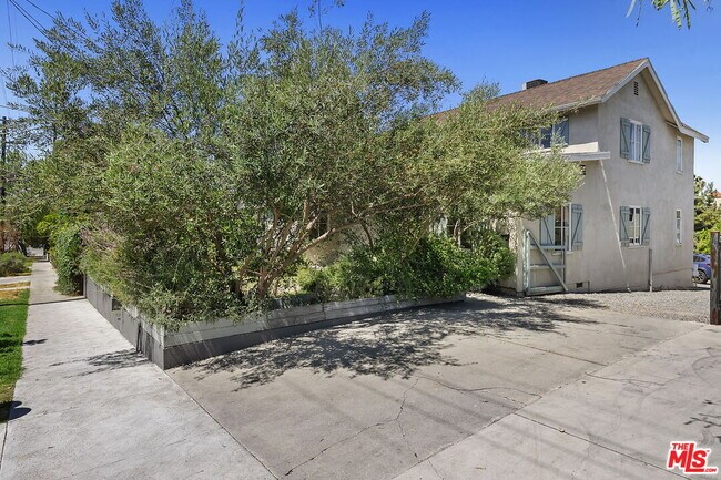 Building Photo - 1607 Maltman Ave
