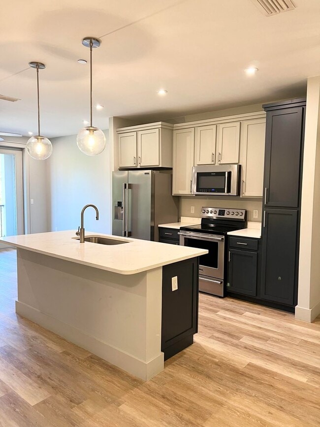 Building Photo - 2501 Bienville Blvd