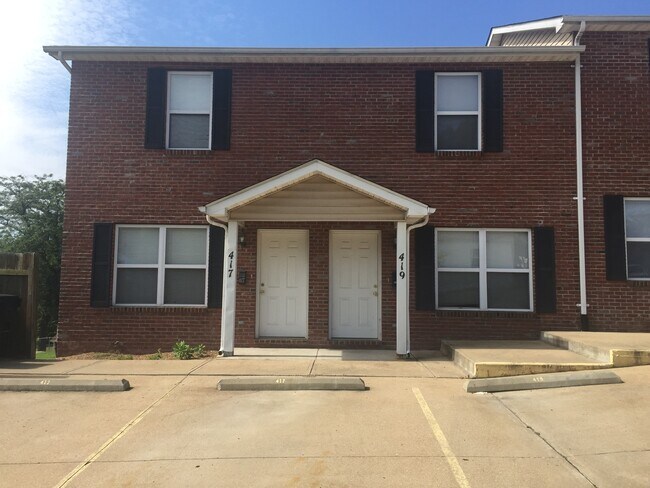 Building Photo - 419 Fletcher St