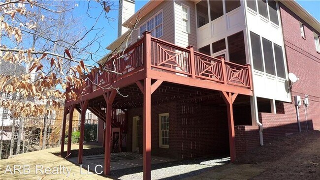 Building Photo - 5 br, 4 bath House - 815 Cooper Farm Way