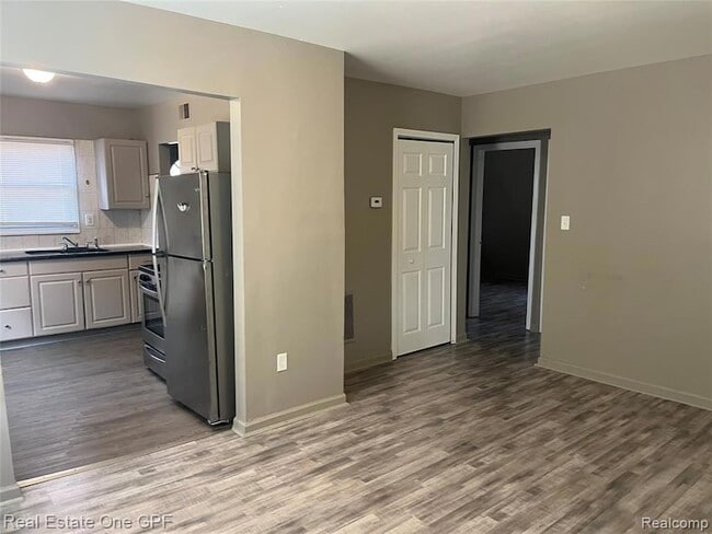 Foto del edificio - 21431 La Salle Blvd