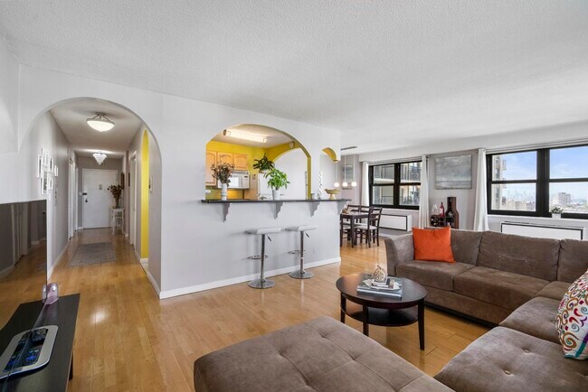 Foto del edificio - 7855 JFK Blvd E
