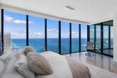 Foto principal - 18555 Collins Ave