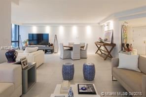 Building Photo - 520 Brickell Key Dr
