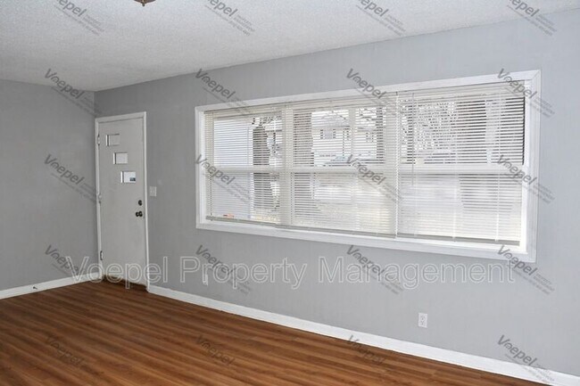 Foto del edificio - 5215 Sterling Ave