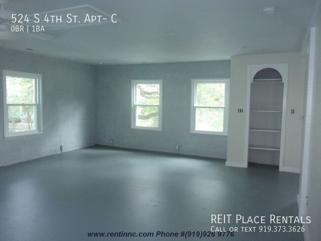 Building Photo - Location! Location! Studio available for r...