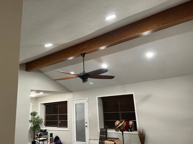 Foto del edificio - 10914 Clear Fork Dr