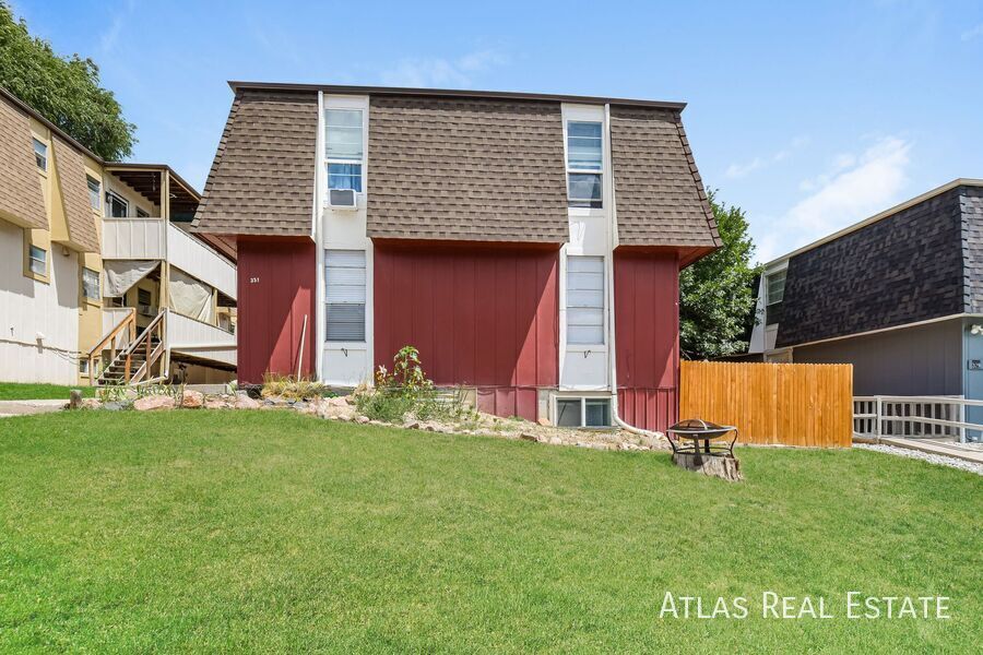 Photo - 331 N Columbine Street-C