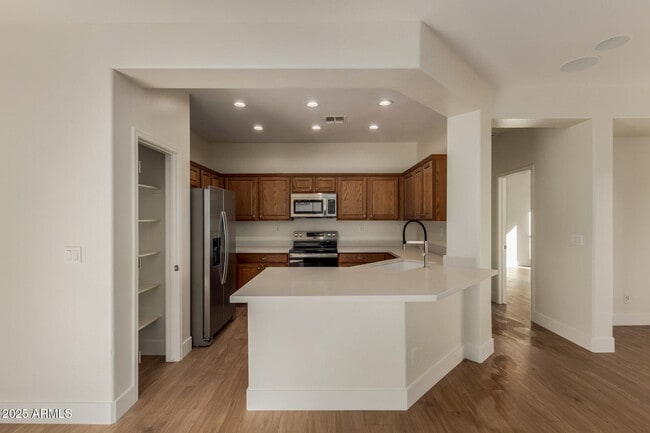 Foto del edificio - 40809 N Raleigh Ct