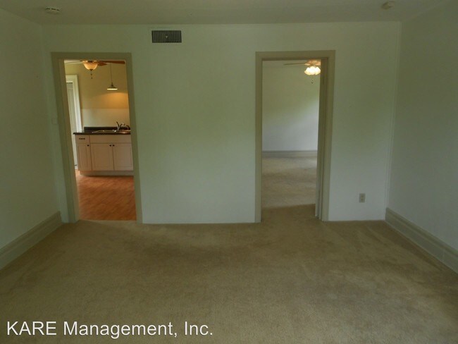 Building Photo - 1 br, 1 bath House - 27 South Lake Street