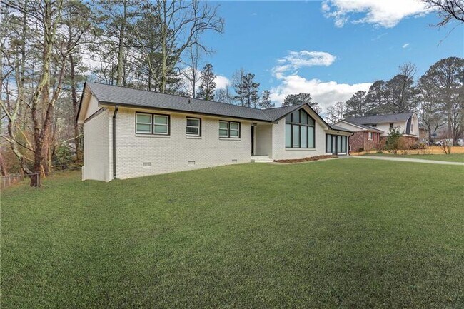 Building Photo - 3105 Periwinkle Dr