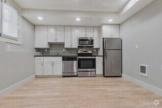 Building Photo - 2420 Van Ness Ave