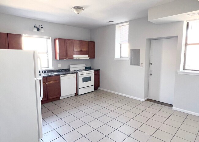 Foto del edificio - 6143 S Woodlawn Ave
