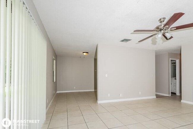 Building Photo - 646 SW Byron St, Port St Lucie, FL 34983