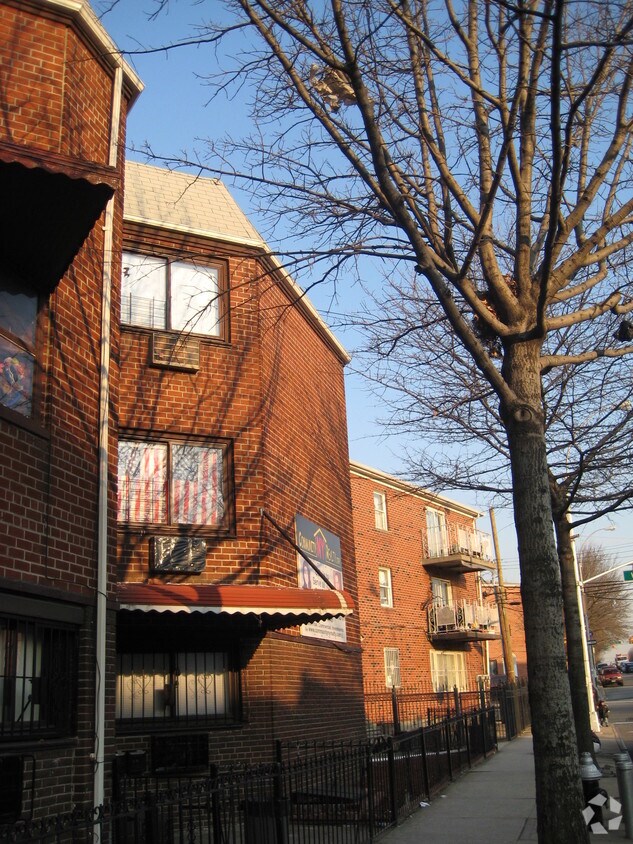 5908 108th St, Corona, NY 11368 Apartments in Corona, NY