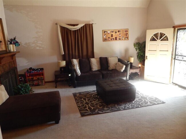 Foto del edificio - 2960 New London