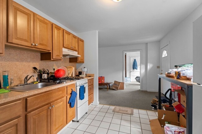 Photo - 200 Park St Apartment