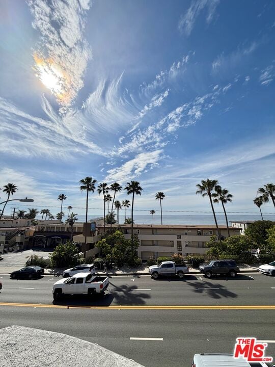 Building Photo - 653 Ramona Ave