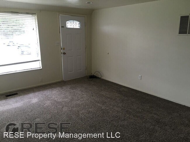 Foto del edificio - 2 br, 1 bath House - 8228 S 1750 W