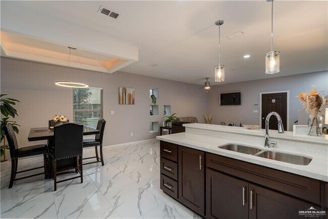 Foto del edificio - 10 East St