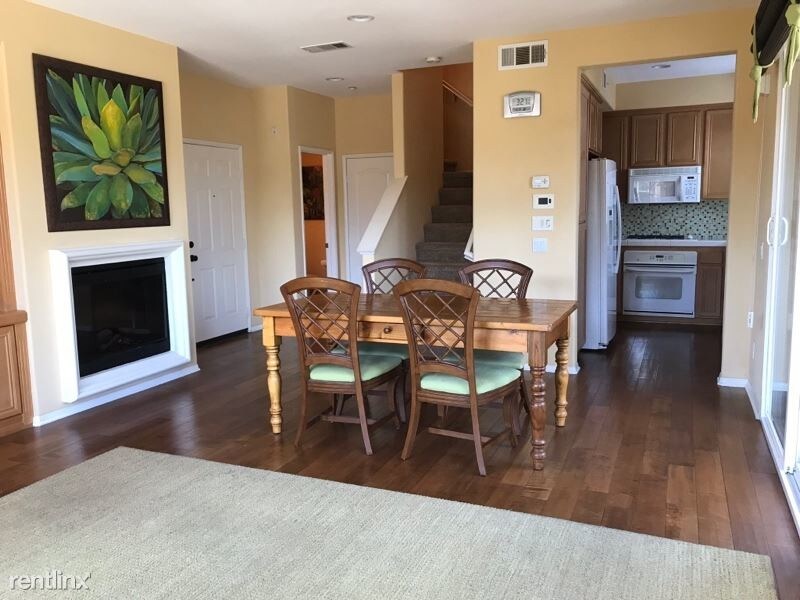 Primary Photo - 2 br, 2.5 bath Condo - 5053 Plaza Promenade