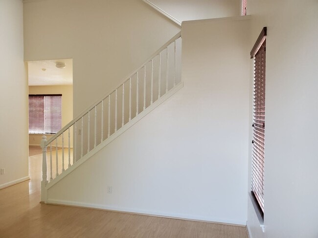 Building Photo - West Eugene 4 Bedroom Treasure