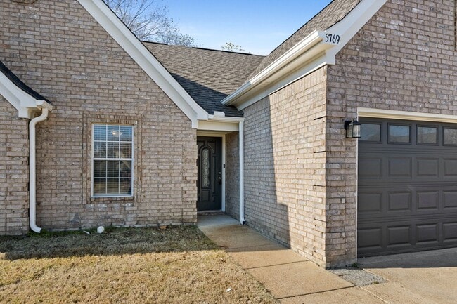 Foto del edificio - Updated 4bd 2 bath in Southaven