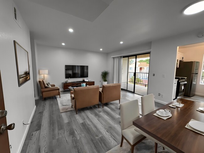 Building Photo - 2554 Olive Dr