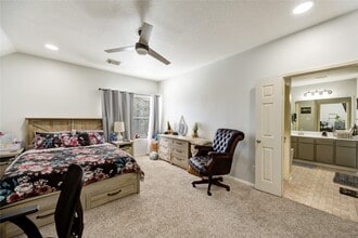 Building Photo - 21018 Fox Walk Trail