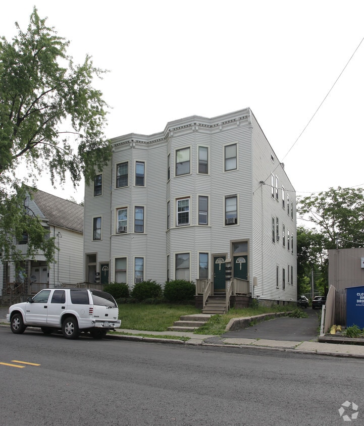 15101516 Van Vranken Ave, Schenectady, NY 12308 Apartments in