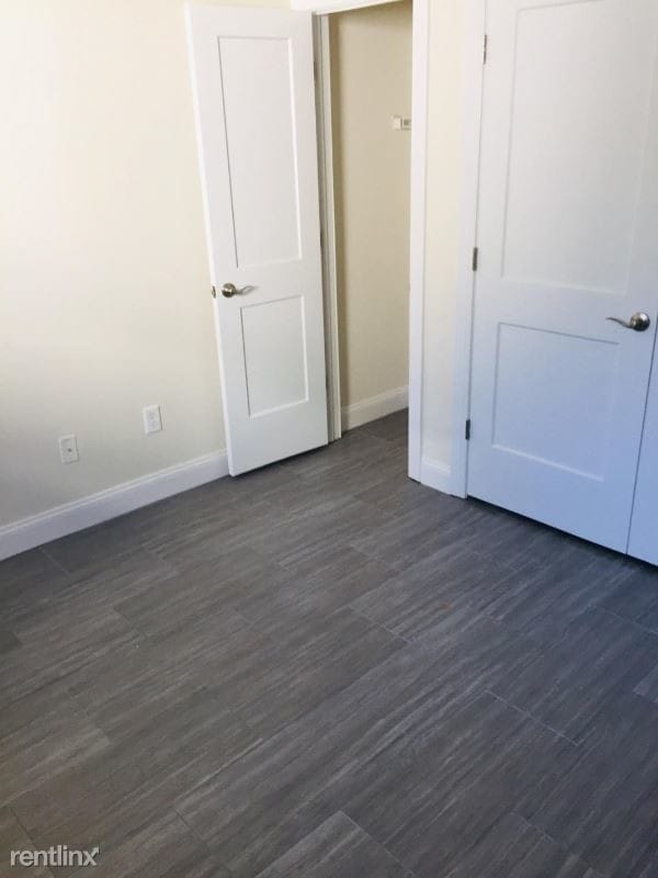 Building Photo - 3 br, 2.5 bath House - 3791 Amboy Rd