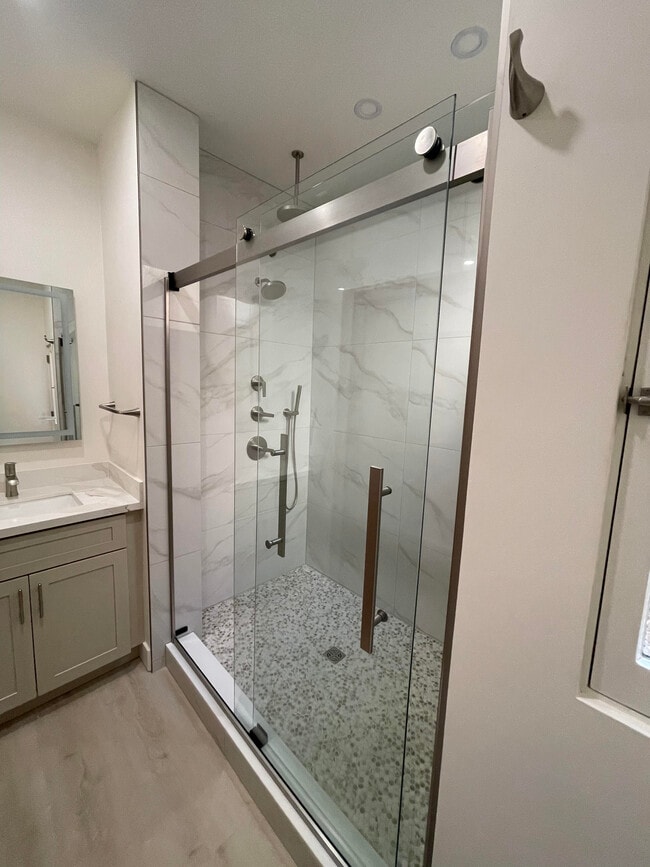 Building Photo - 163 N Arnaz Dr