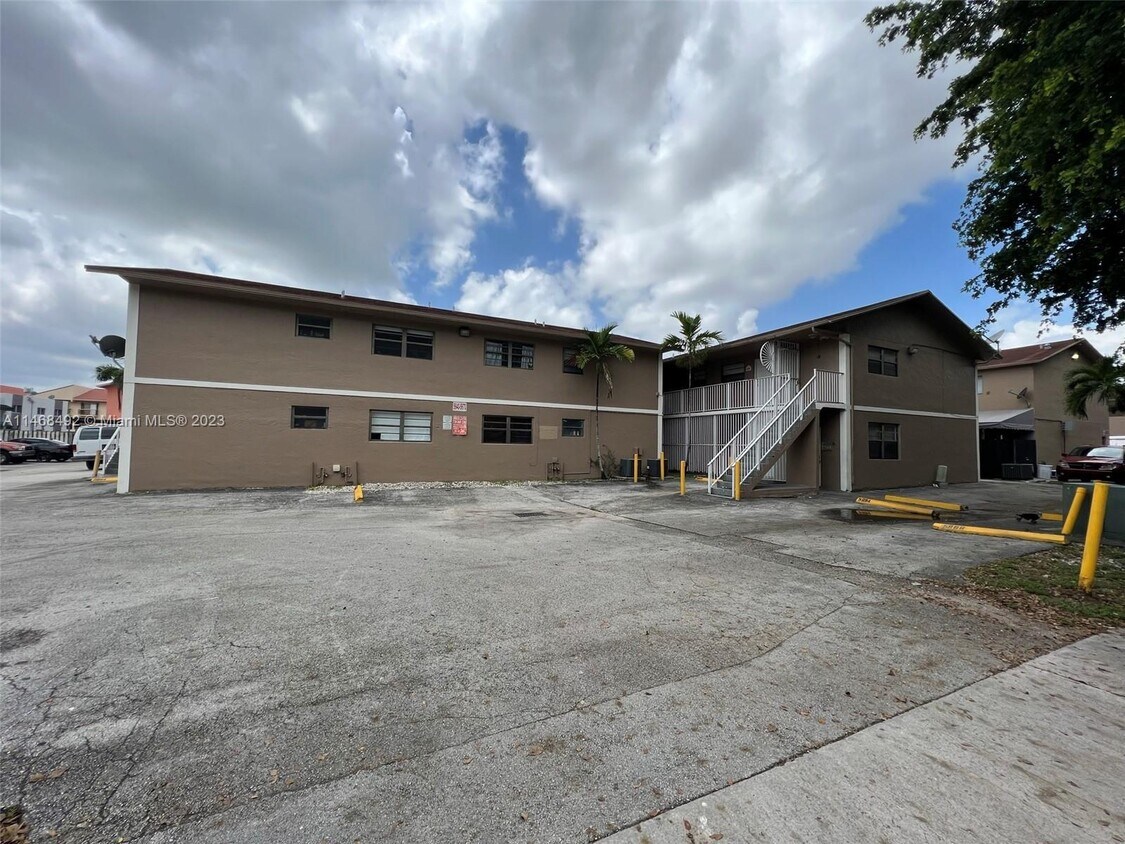 5640 W 25th Ct Unit 5640, Hialeah, FL 33016 Condo for Rent in Hialeah