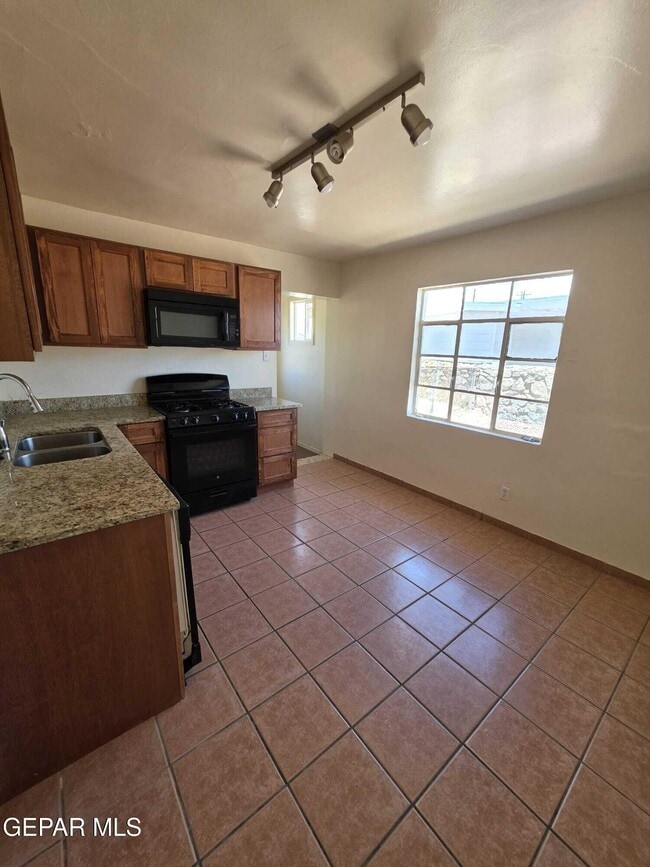Building Photo - 5409 Timberwolf Dr