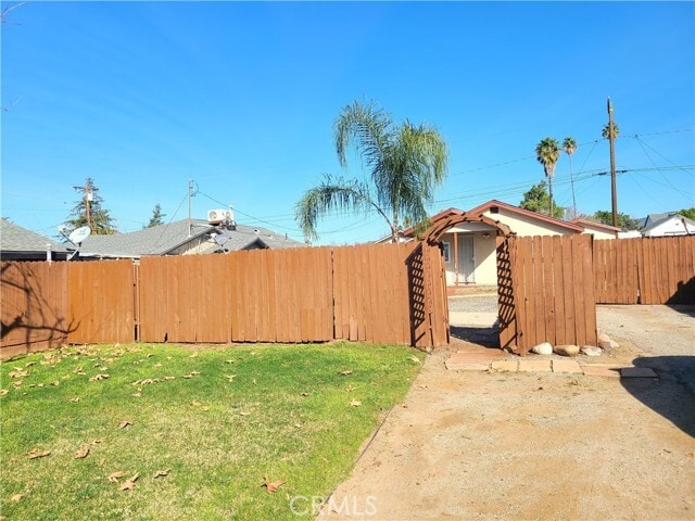 Building Photo - 35216 Ave D