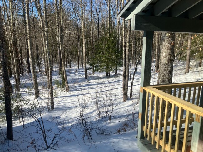 Foto del edificio - 276 Birch Hill Rd