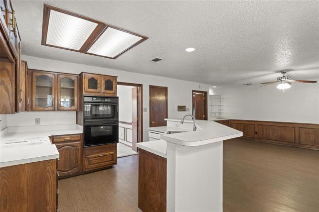 Building Photo - 1423 Holveck Dr