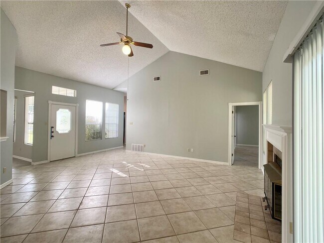 Building Photo - 12604 Hunters Chase Dr